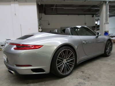 Porsche 911 Cabrio 3.0 Carrera 4 (10)