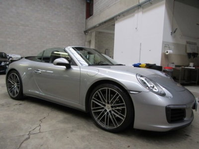 Porsche 911 Cabrio 3.0 Carrera 4 (9)