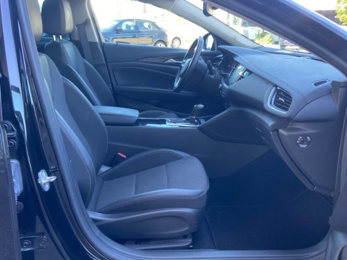 Opel Insignia Station Wagon 2.0 CDTI S&S aut. Sports Innovation (13)
