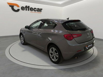 Alfa Romeo Giulietta 1.6 JTDm-2 Exclusive (4)