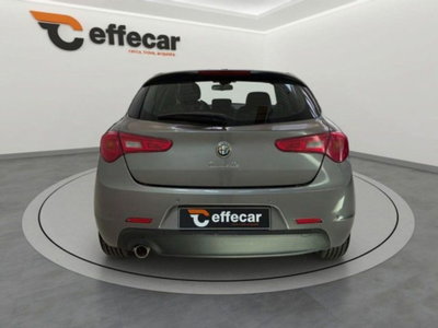 Alfa Romeo Giulietta 1.6 JTDm-2 Exclusive (5)