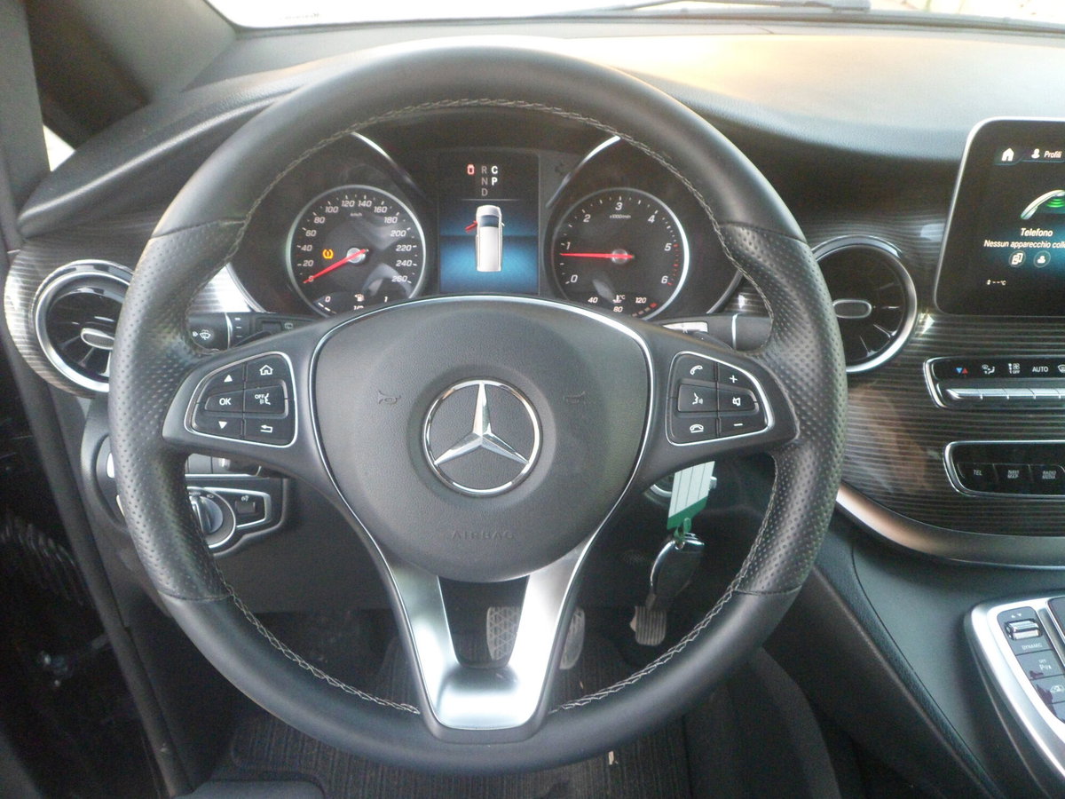 Mercedes-Benz Classe V 220 d Automatic Premium Extralong (13)