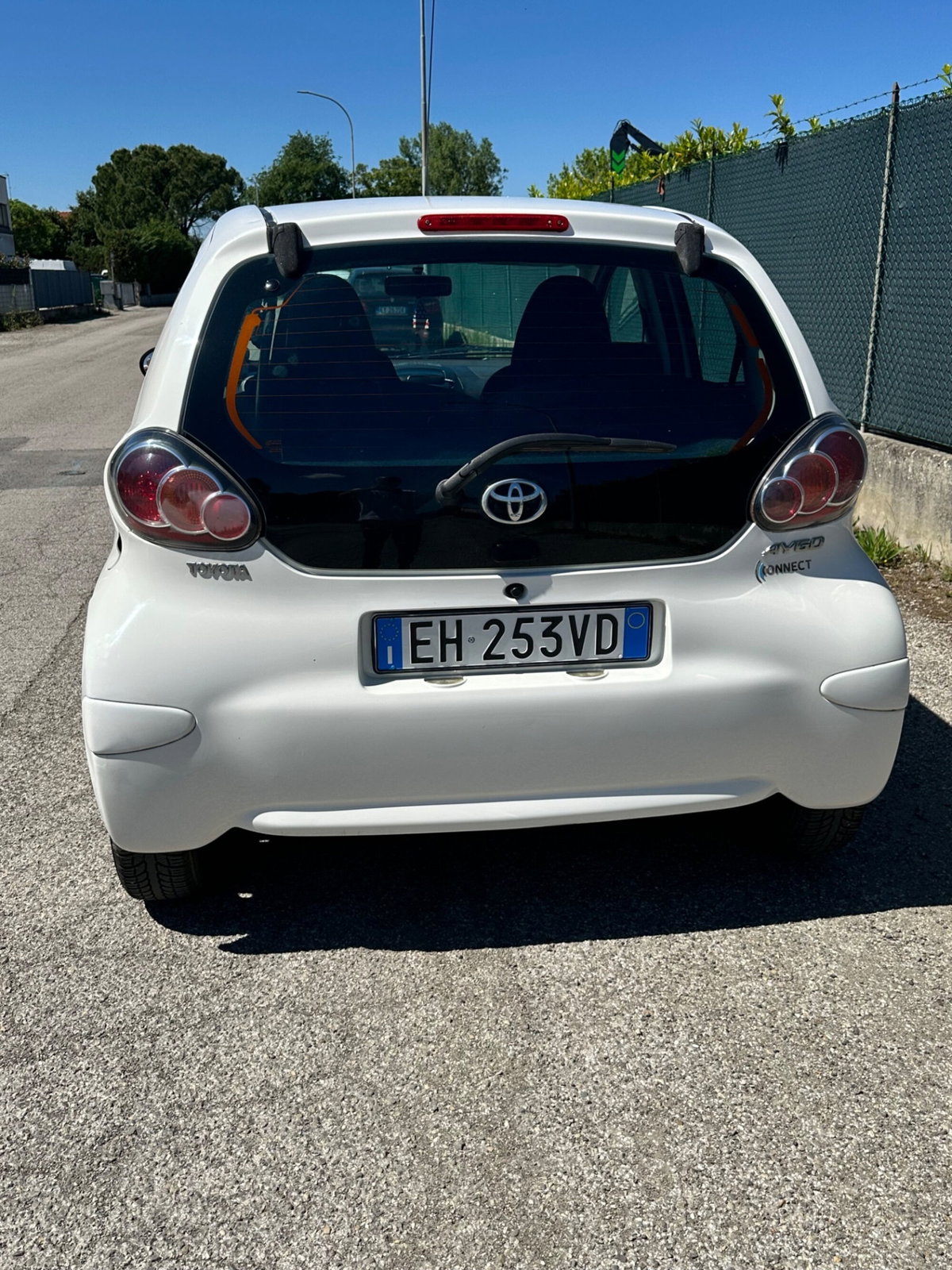 Toyota Aygo 1.0 12V VVT-i 5 porte (7)