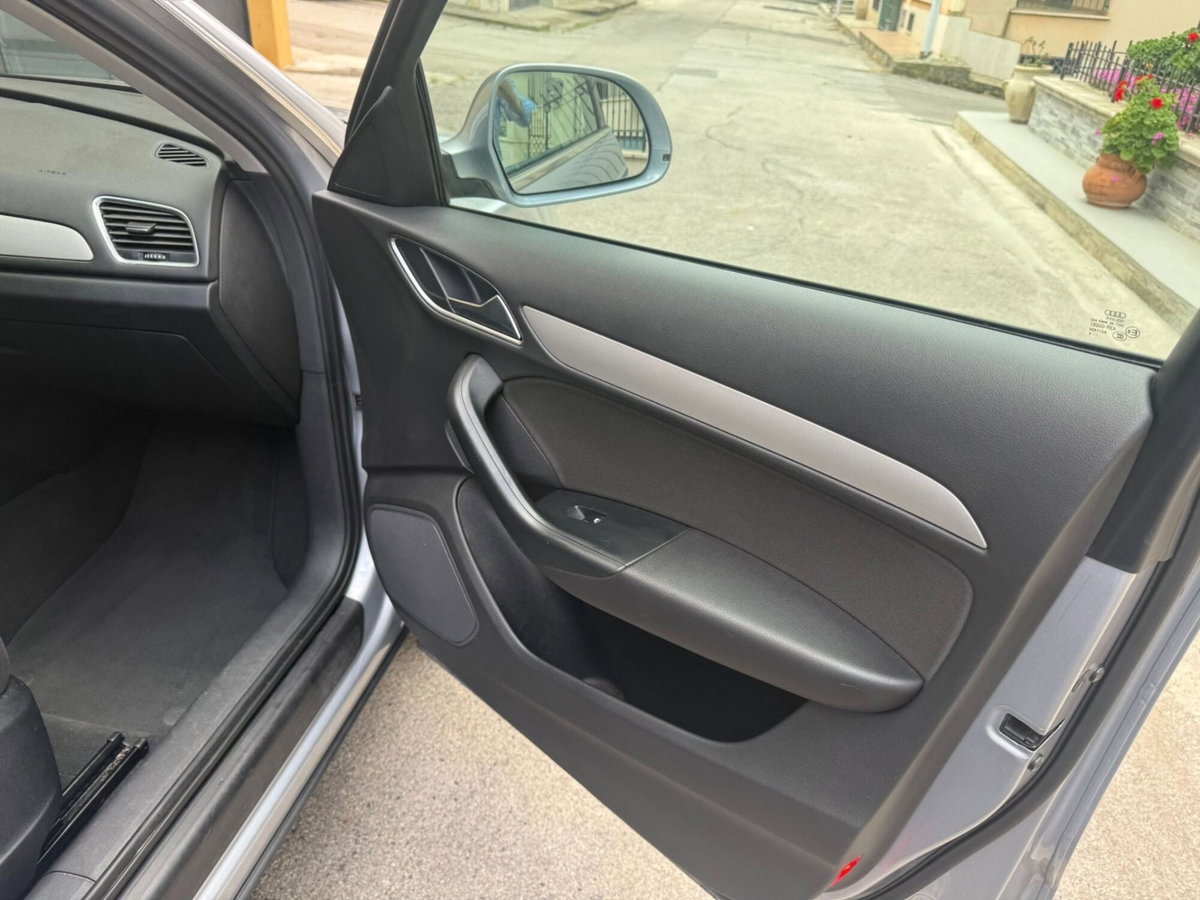 Audi Q3 2.0 TDI Advanced (12)