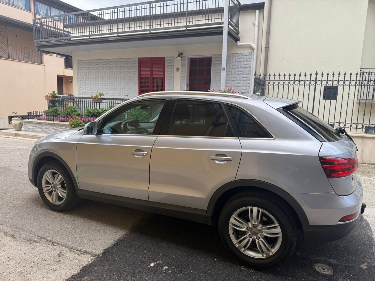 Audi Q3 2.0 TDI Advanced (5)