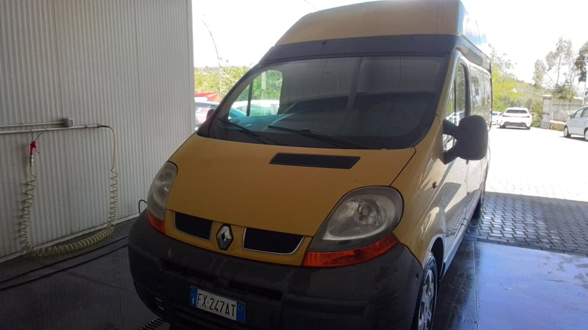 Renault Trafic Furgone T27 2.5dCi/140 16V PC-TN Furg.Con (2)