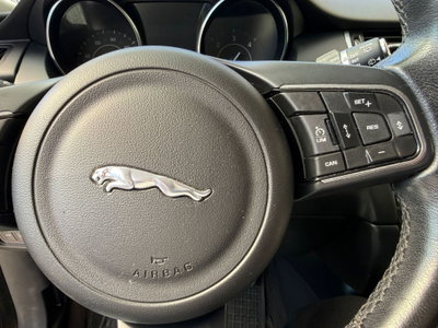 Jaguar E-Pace 2.0D 150 CV AWD aut. S (17)