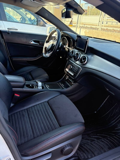 Mercedes-Benz CLA 180 d Automatic Premium (8)