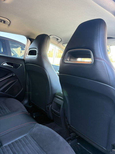Mercedes-Benz CLA 180 d Automatic Premium (9)