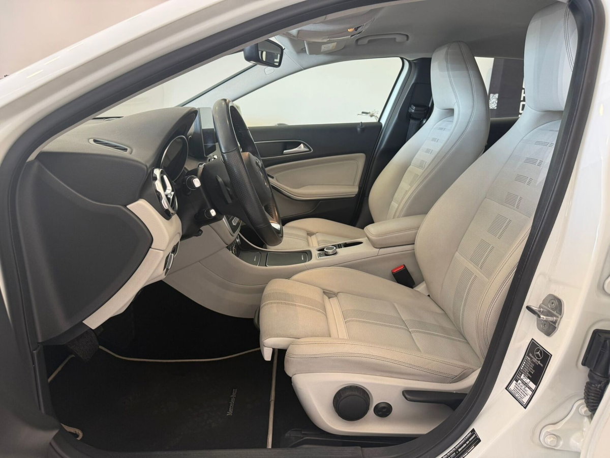 Mercedes-Benz GLA SUV 200 d Automatic 4Matic Sport (13)
