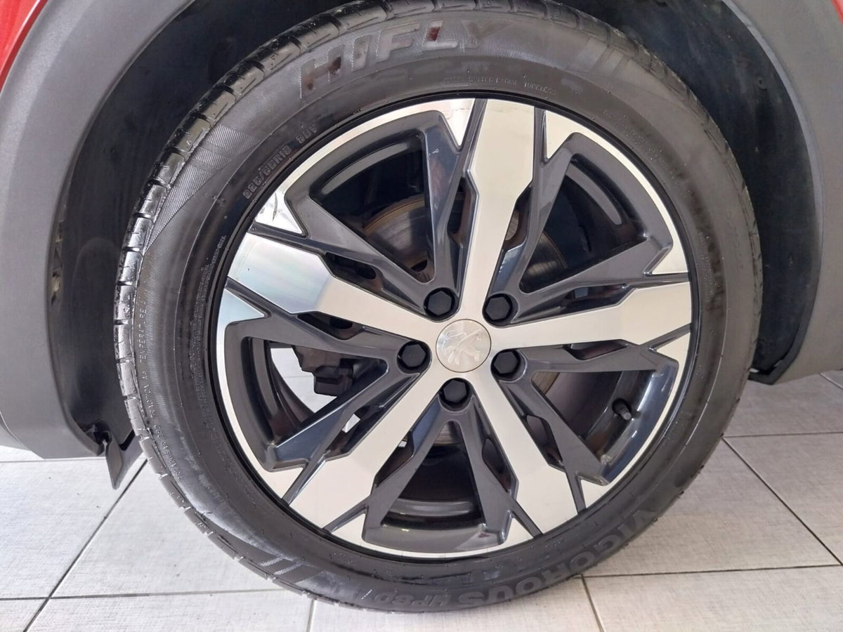 Peugeot 3008 BlueHDi 130 S&S EAT8 GT Line (11)