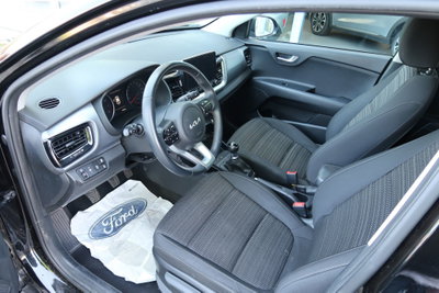 Kia Stonic 1.2 DPI Style (8)