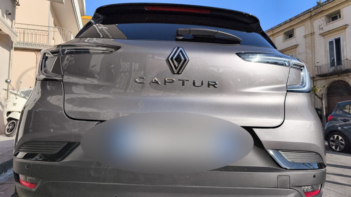 Renault Captur 1.0 tce Techno 90cv (2)