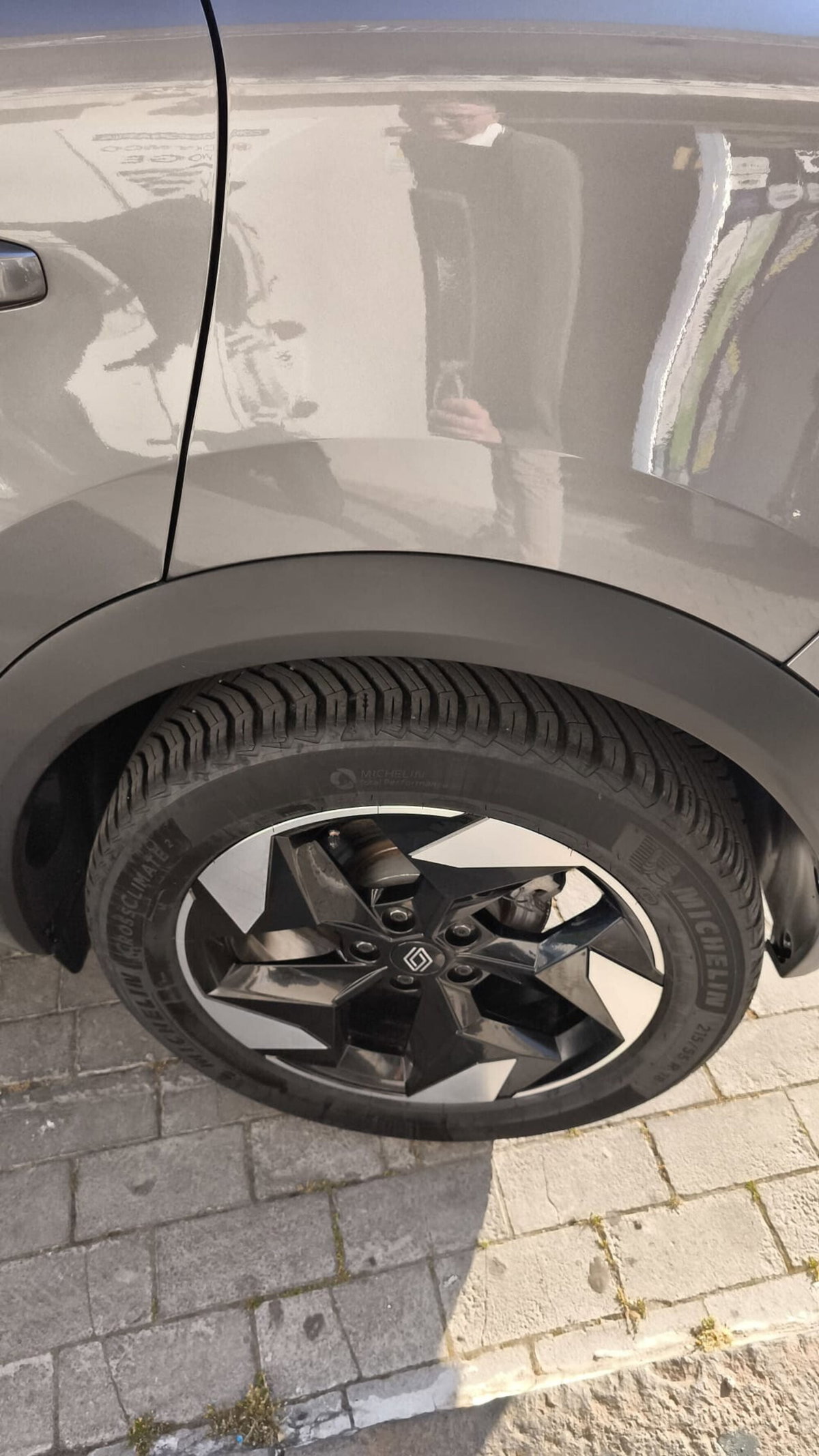 Renault Captur 1.0 tce Techno 90cv (4)