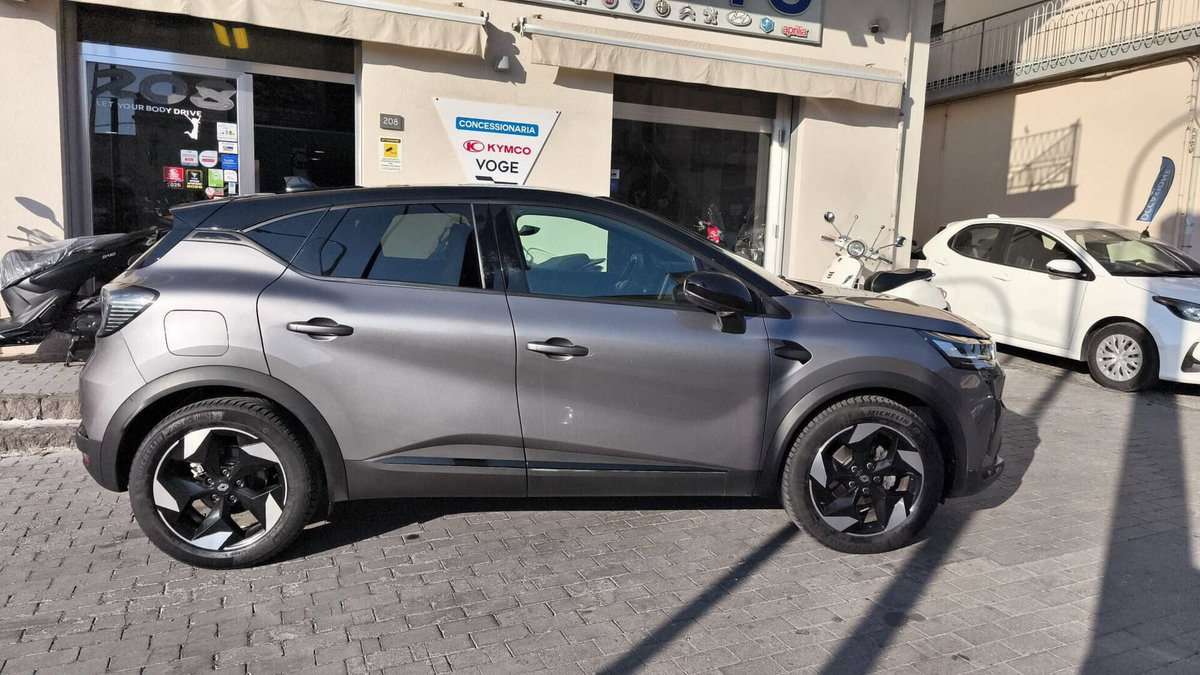 Renault Captur 1.0 tce Techno 90cv (5)