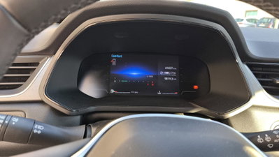 Renault Captur 1.0 tce Techno 90cv (8)