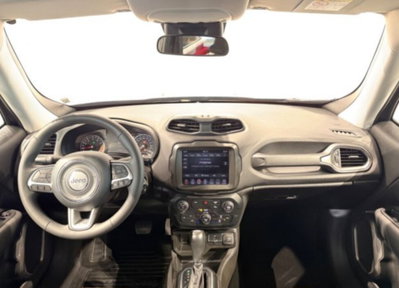 Jeep Renegade 1.5 Turbo T4 MHEV Limited (8)
