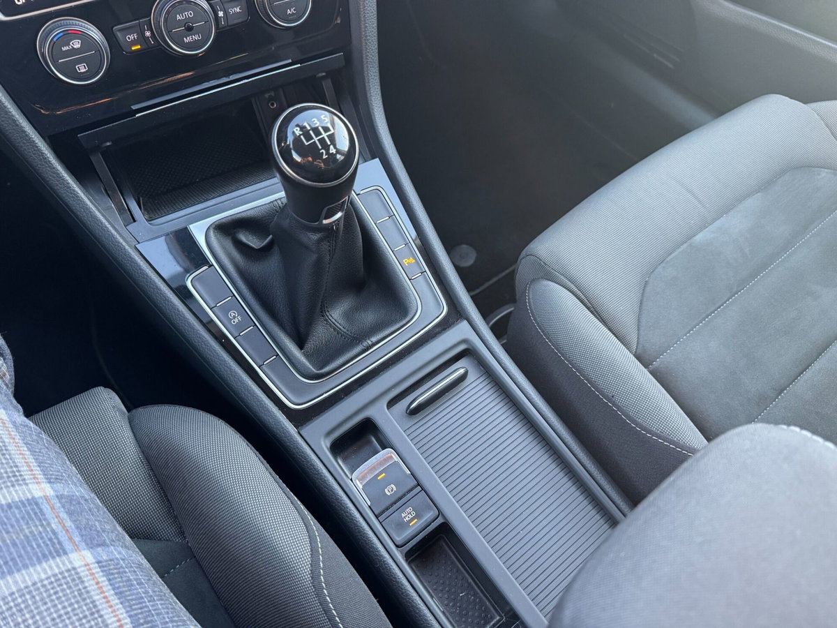 Volkswagen Golf 1.6 TDI 115 CV DSG 5p. Highline BlueMotion Technology (11)