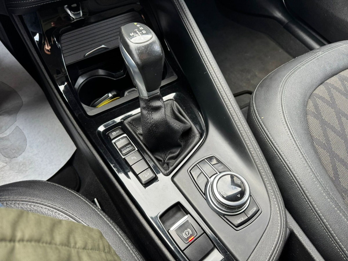 BMW X1 xDrive20d Sport Line (9)