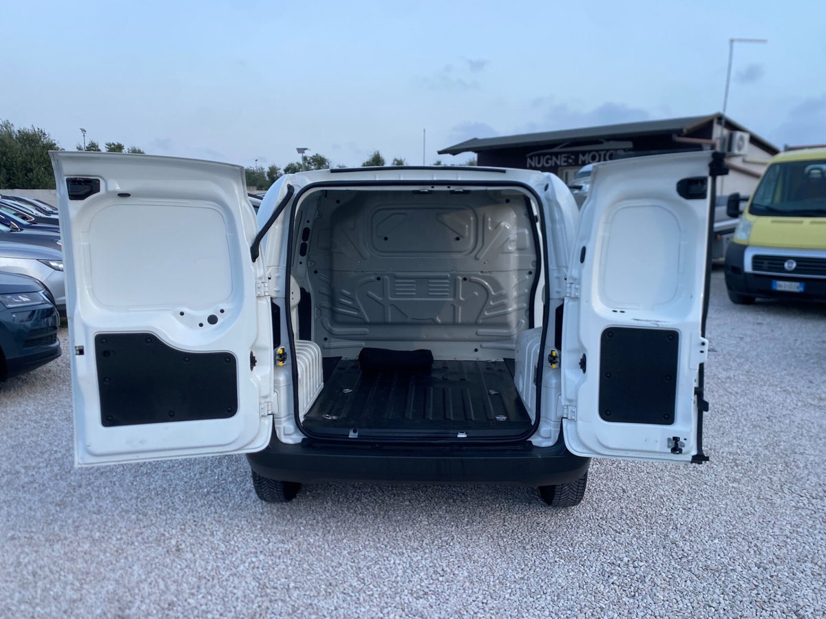 Fiat Fiorino qubo N1 1.3 mjt 80cv SX E6d-final (11)