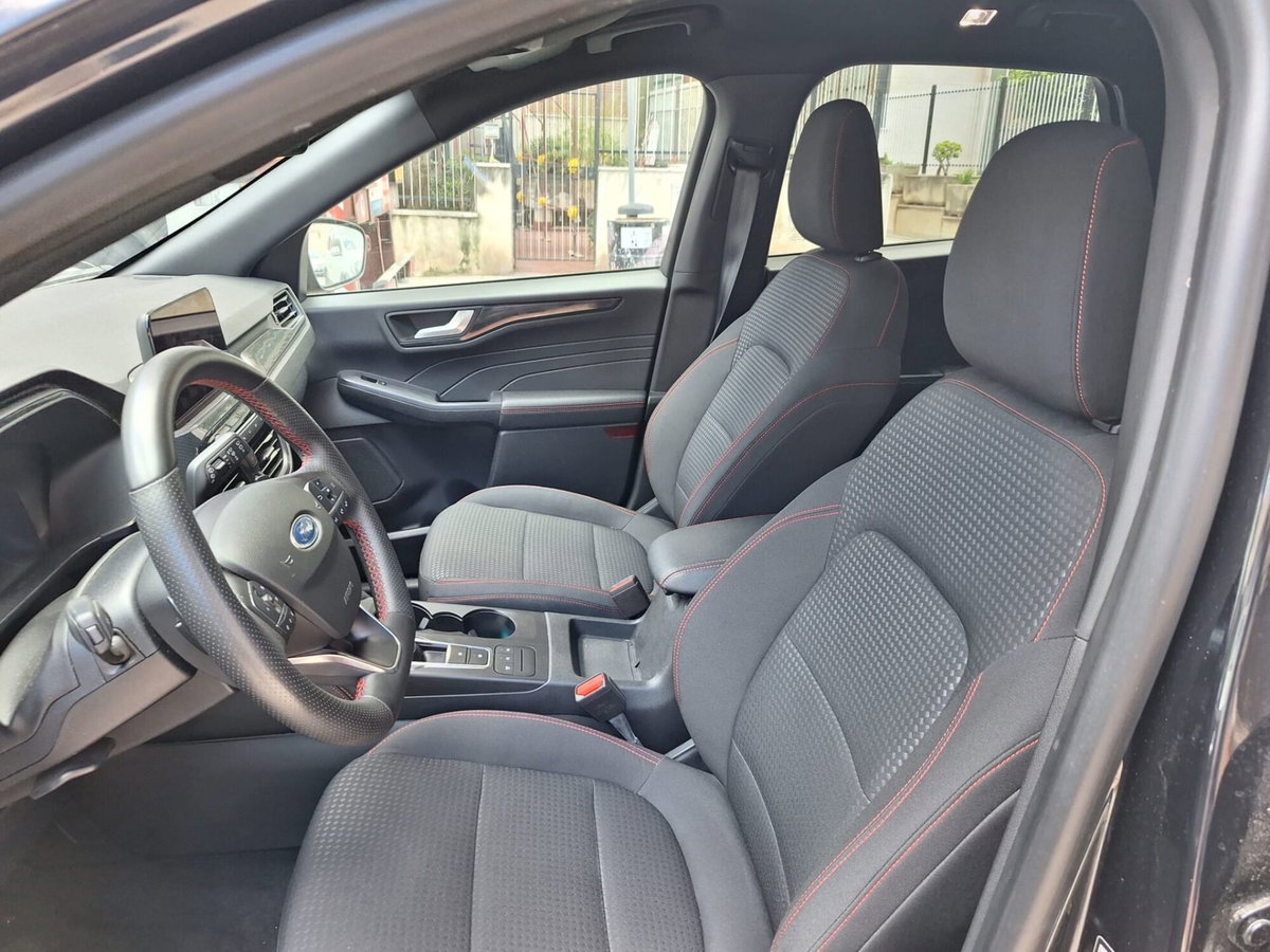 Ford Kuga 1.5 EcoBlue 120 CV aut. 2WD ST-Line X Design (5)