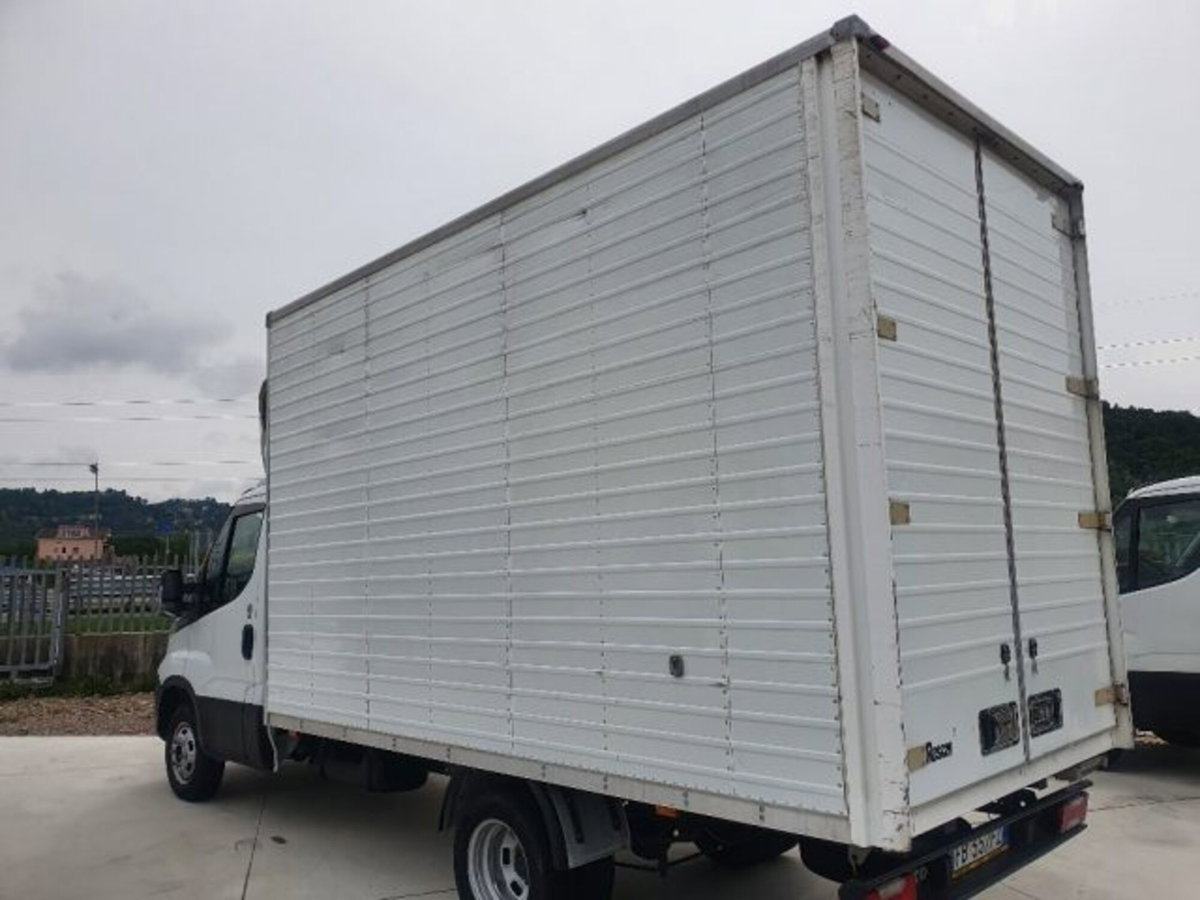 Iveco Daily Telaio 35C13 2.3 HPT PL-RG Cabinato (5)