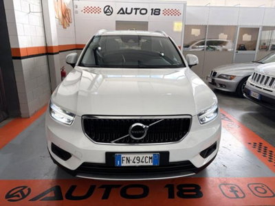 Volvo XC40 T3 Business (2)