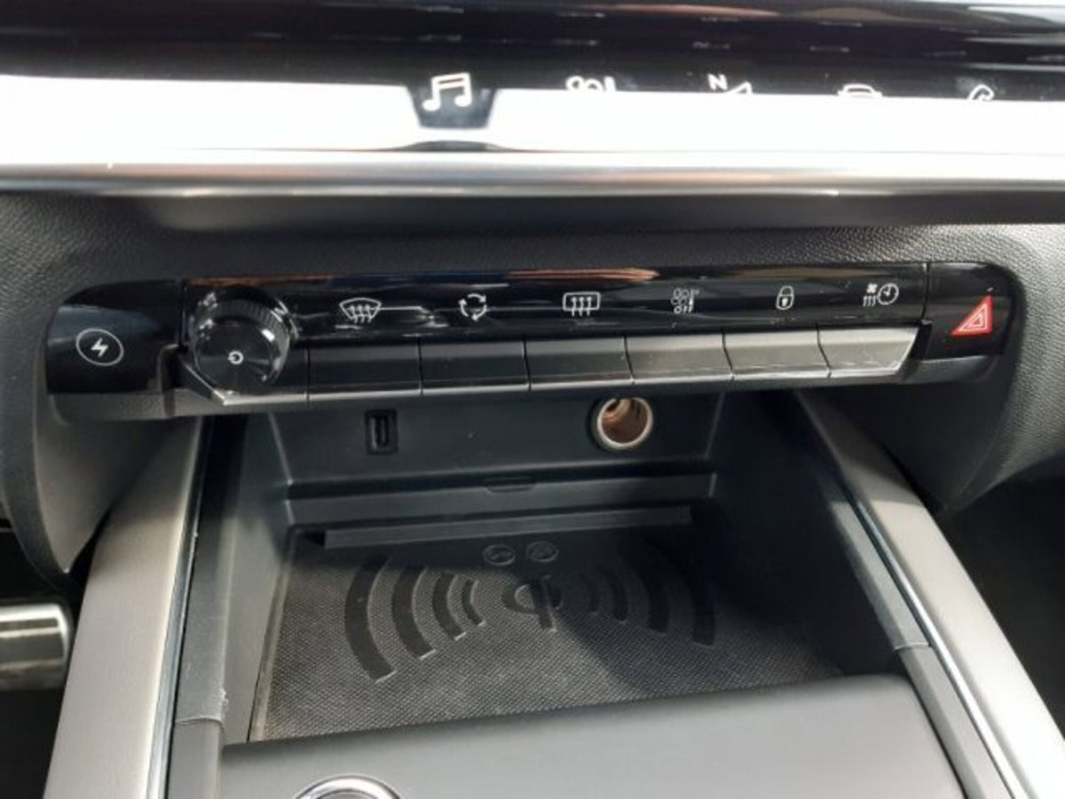 Citroen C5 Aircross Aircross Hybrid 225 E-EAT8 Shine (17)