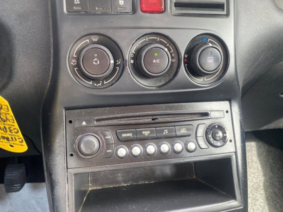 Citroen C3 Picasso 1.6 HDi 90 Exclusive Theatre (9)