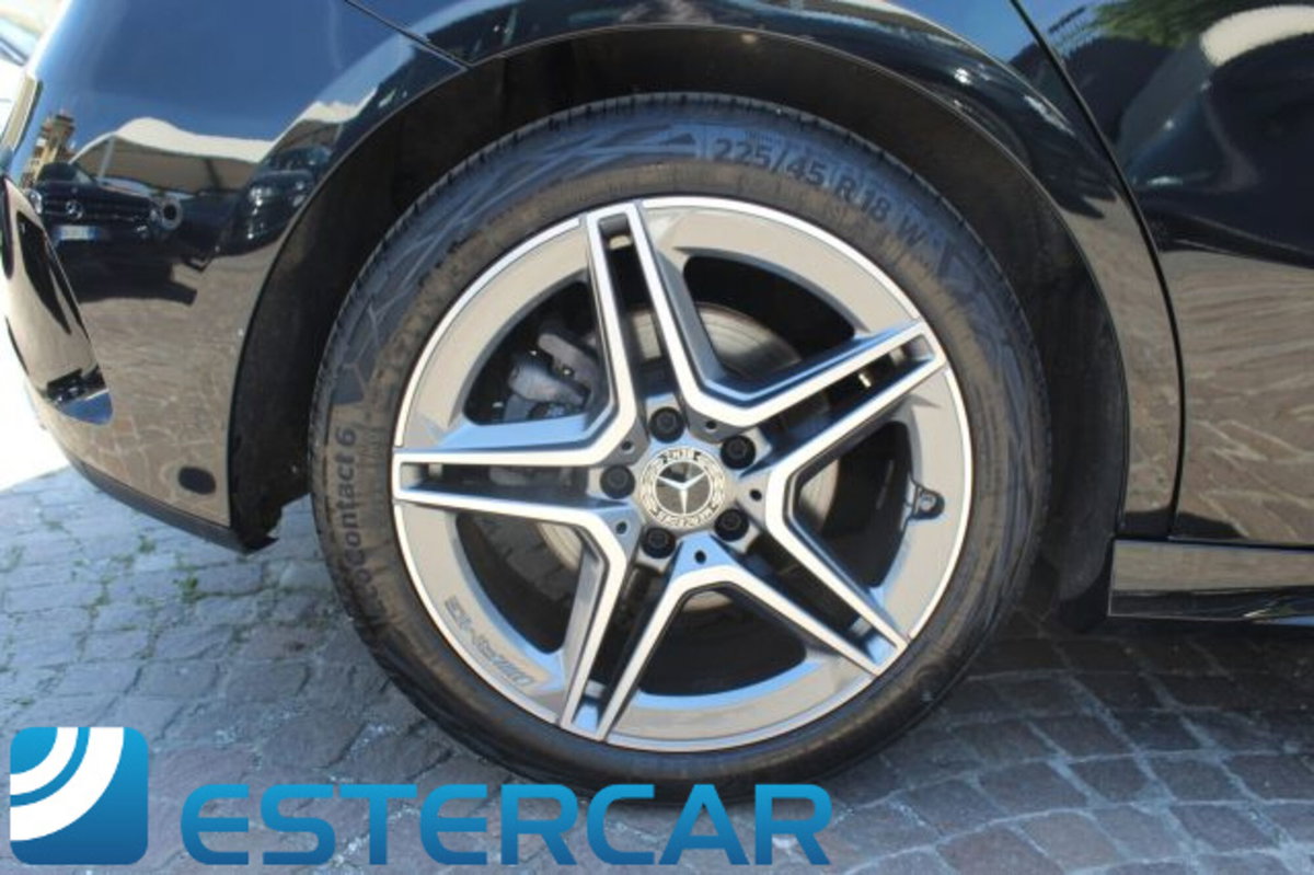 Mercedes-Benz Classe A 200 AMG Line Premium Plus auto (9)