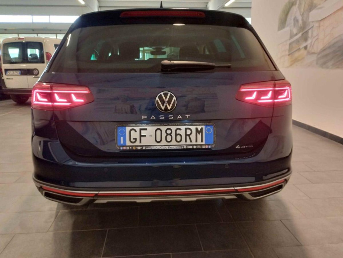 Volkswagen Passat Variant Alltrack 2.0 TDI 200 CV 4MOTION DSG (4)