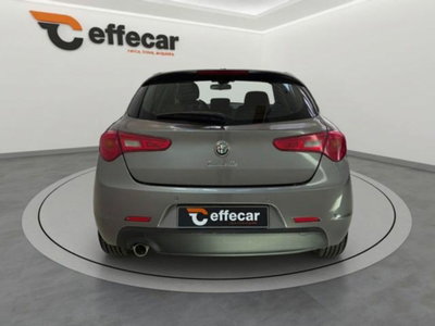 Alfa Romeo Giulietta 1.6 JTDm-2 Exclusive (5)