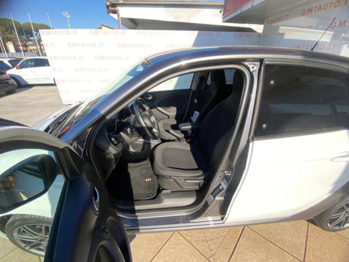 smart forfour forfour 90 0.9 Turbo Brabus Style (12)