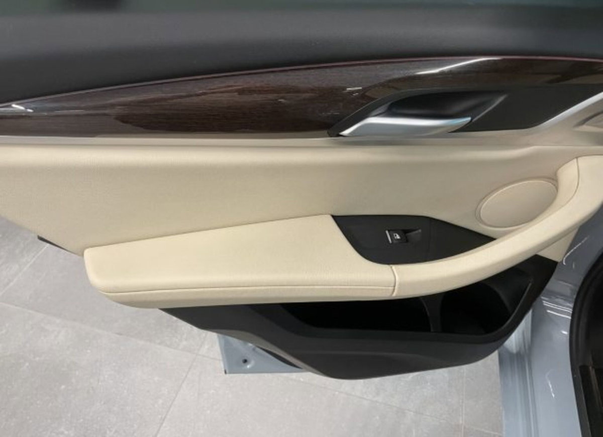 BMW X4 xdrive20d mhev 48V auto (13)