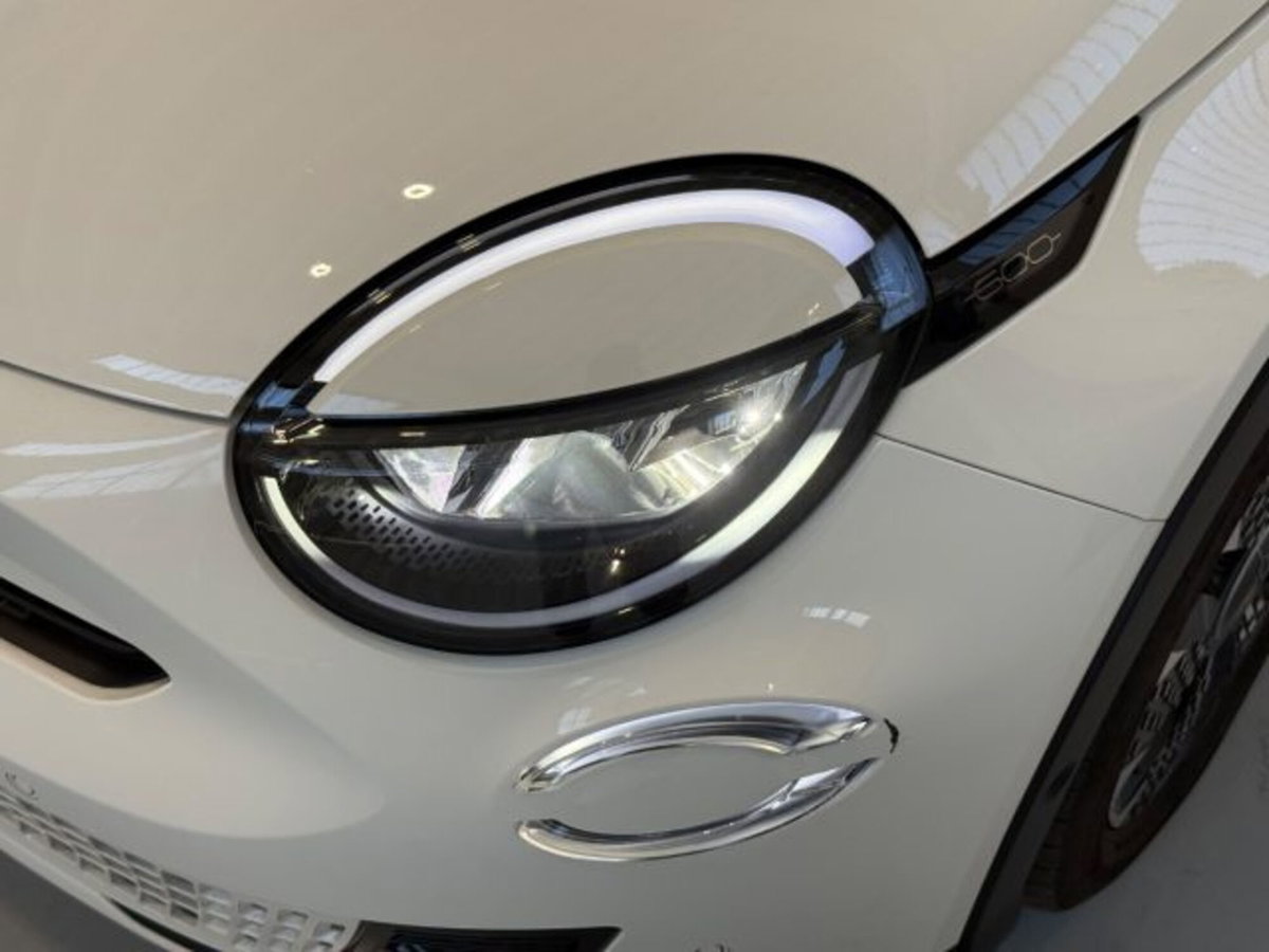 Fiat 600 1.2 La Prima 100cv (9)