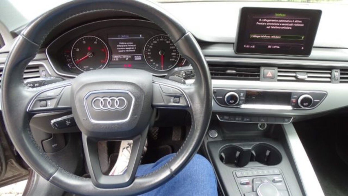 Audi A4 Avant 40 TDI S tronic Business (10)