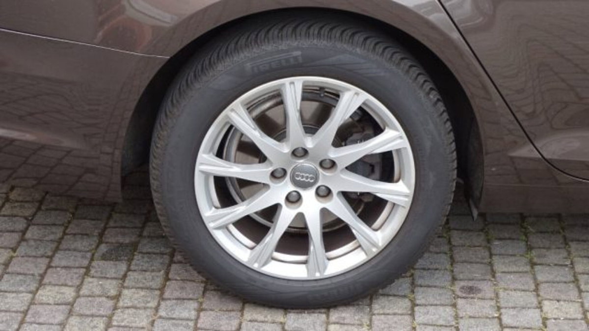 Audi A4 Avant 40 TDI S tronic Business (17)