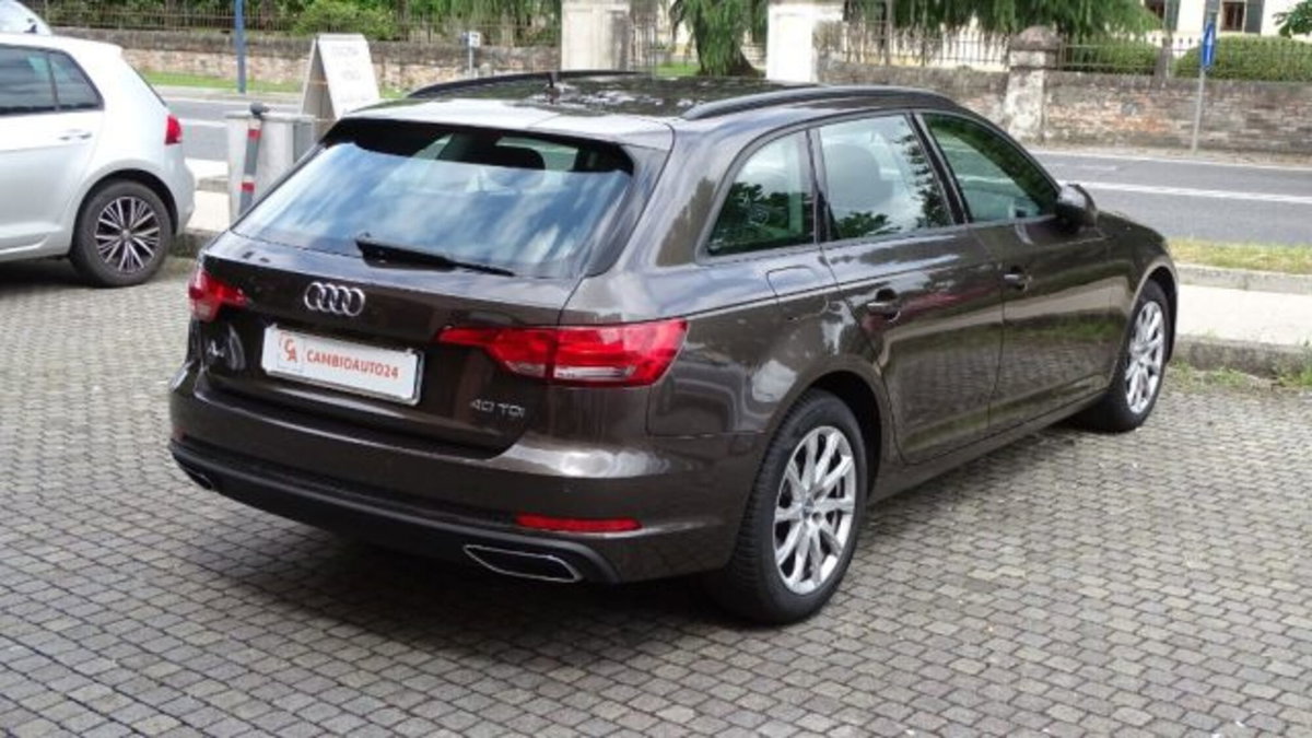 Audi A4 Avant 40 TDI S tronic Business (7)