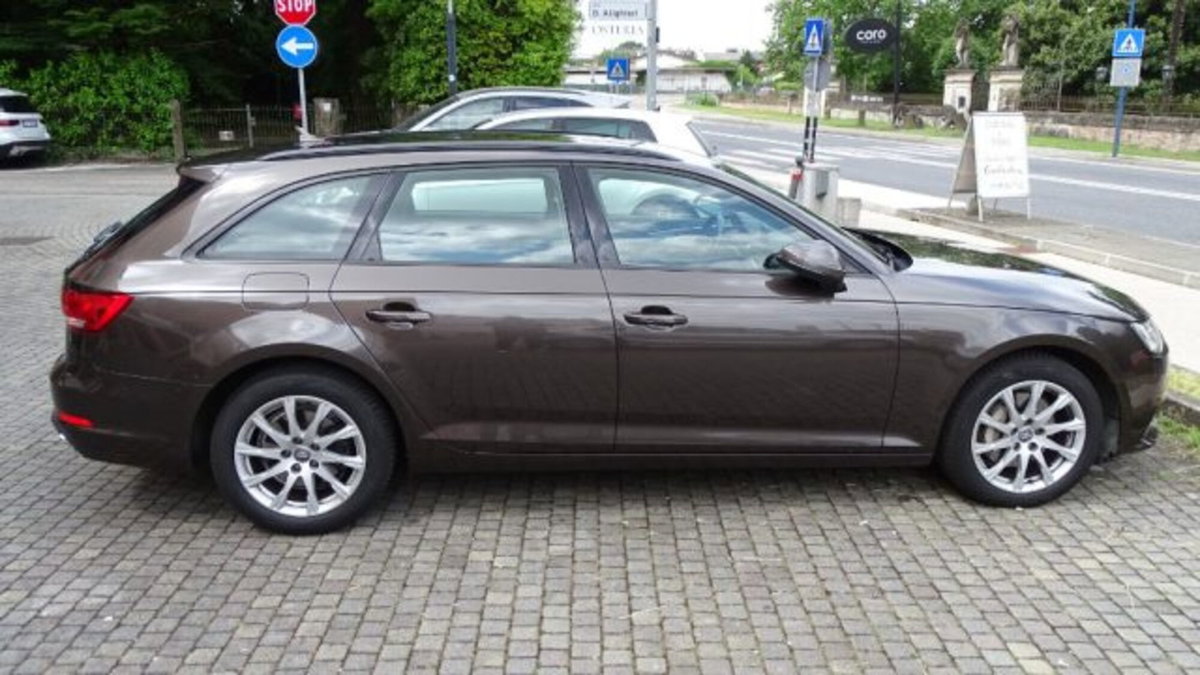 Audi A4 Avant 40 TDI S tronic Business (8)