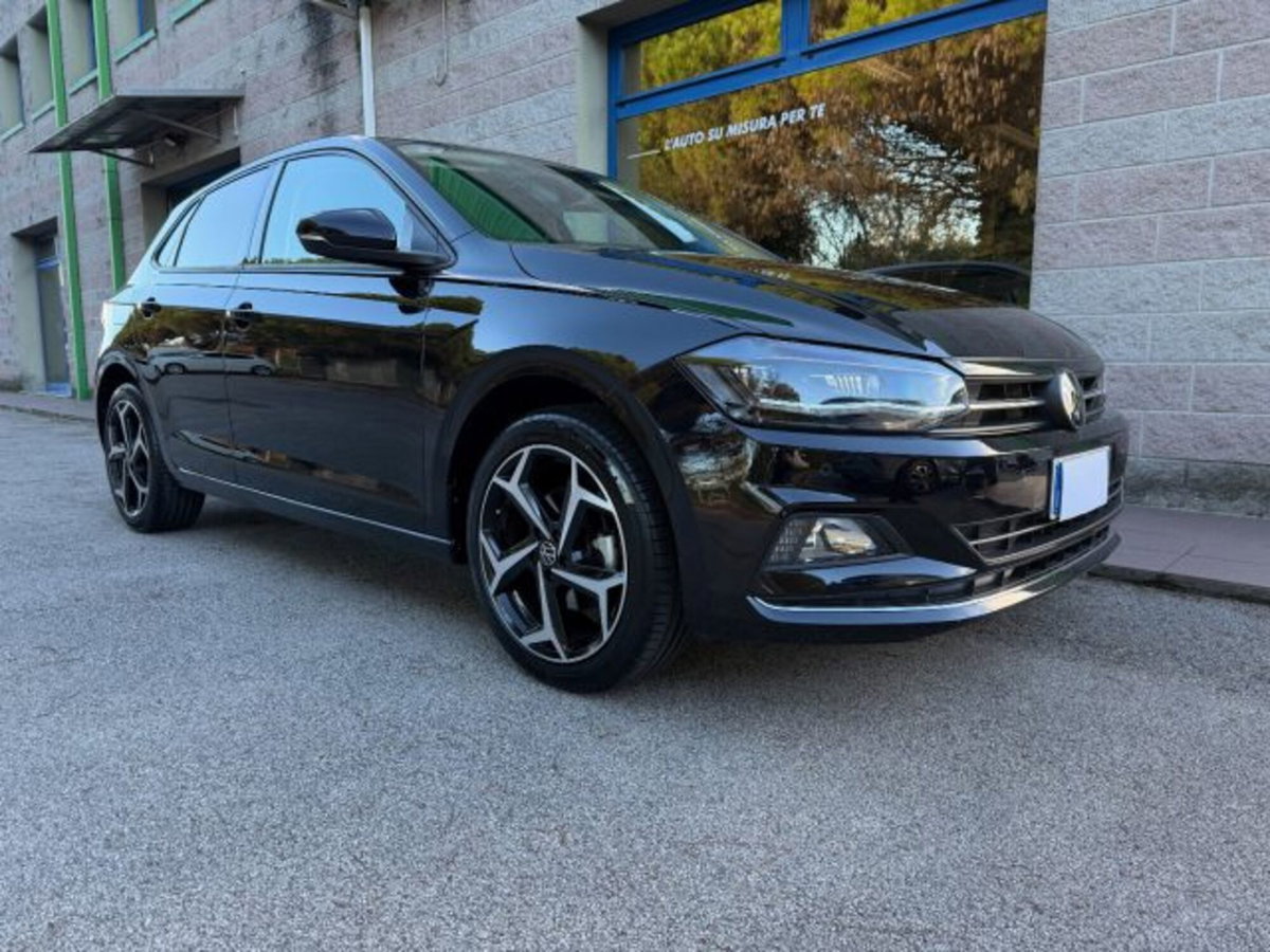 Volkswagen Polo 1.0 TSI 110 CV DSG R-Line
