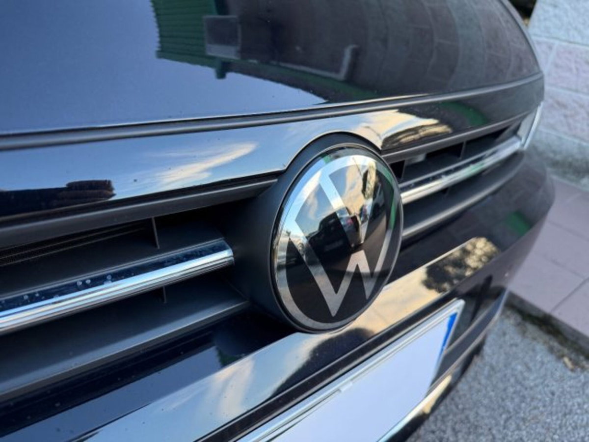 Volkswagen Polo 1.0 TSI 110 CV DSG R-Line (13)