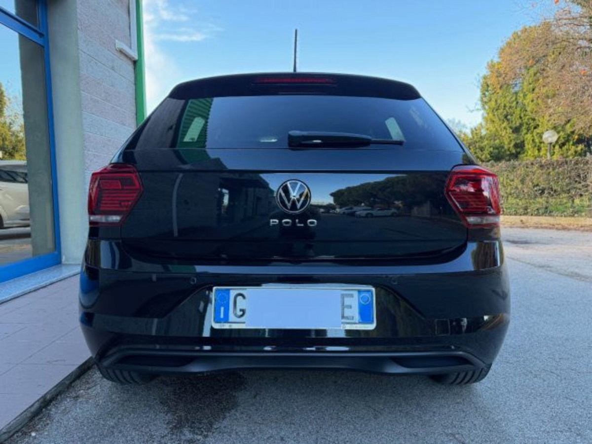 Volkswagen Polo 1.0 TSI 110 CV DSG R-Line (5)