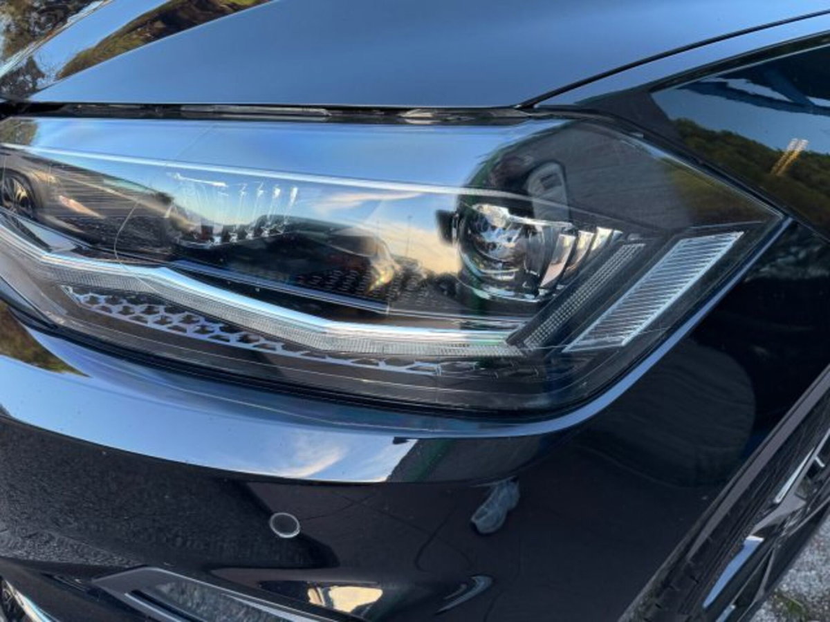 Volkswagen Polo 1.0 TSI 110 CV DSG R-Line (6)