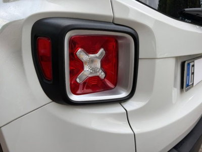 Jeep Renegade 1.6 Mjt 120 CV Limited (14)