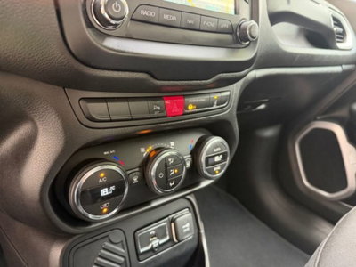 Jeep Renegade 1.6 Mjt 120 CV Limited (19)