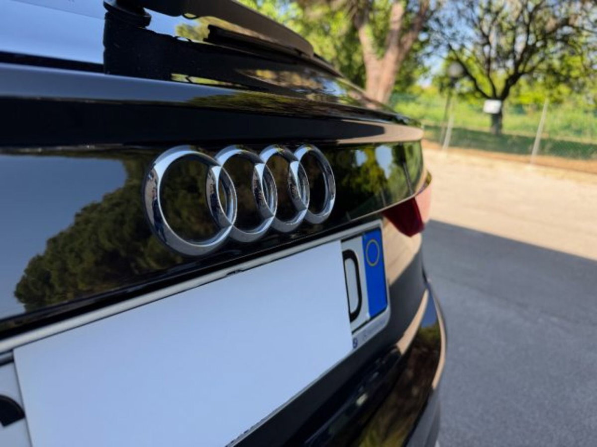 Audi Q3 Sportback 35 TDI quattro S tronic S line edition (11)