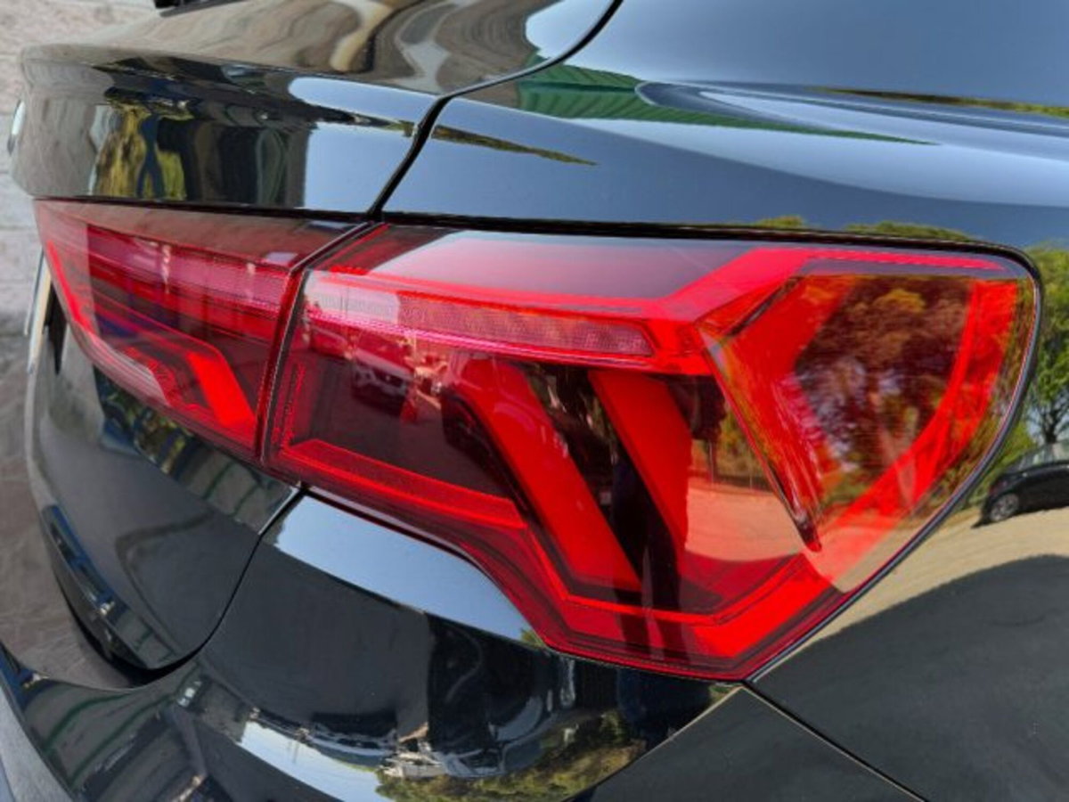 Audi Q3 Sportback 35 TDI quattro S tronic S line edition (12)