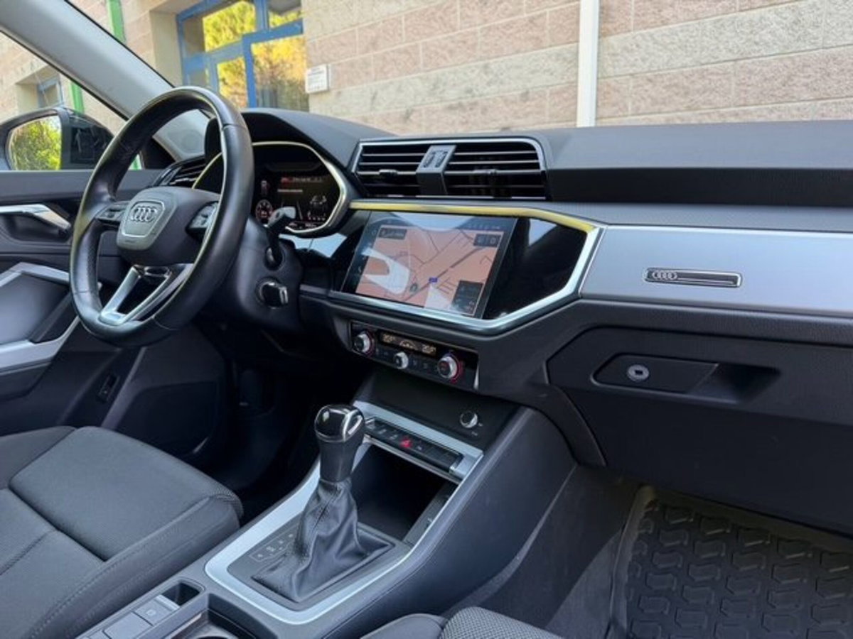 Audi Q3 Sportback 35 TDI quattro S tronic S line edition (13)