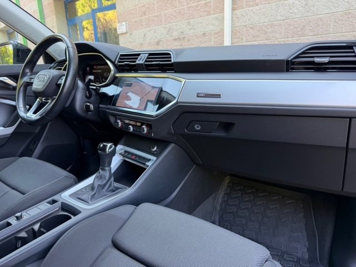 Audi Q3 Sportback 35 TDI quattro S tronic S line edition (15)