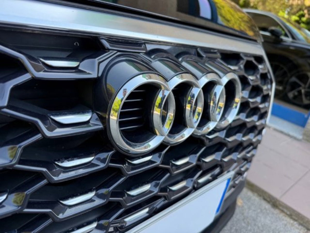 Audi Q3 Sportback 35 TDI quattro S tronic S line edition (4)